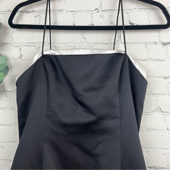 BETSY & ADAM by Jaslene Women Vintage Black Overlay Evening Gown size 10 - Picture 3 of 8